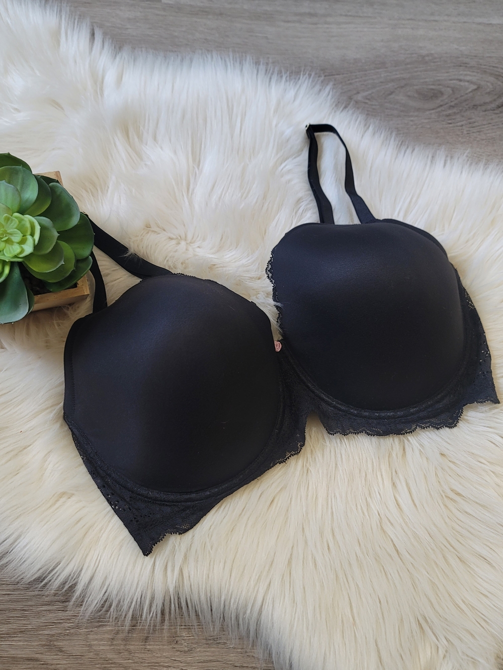Victoria's Secret Dream Angels Lined Demi Bra Black Lace Trim 38G G85 Underwire